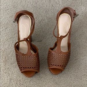 Jessica Simpson high heels! Adorable! Size 8!